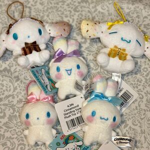 NWT Authentic Sanrio Cinnamonroll (Cinna) 3-4” plushie key chain Set of 5